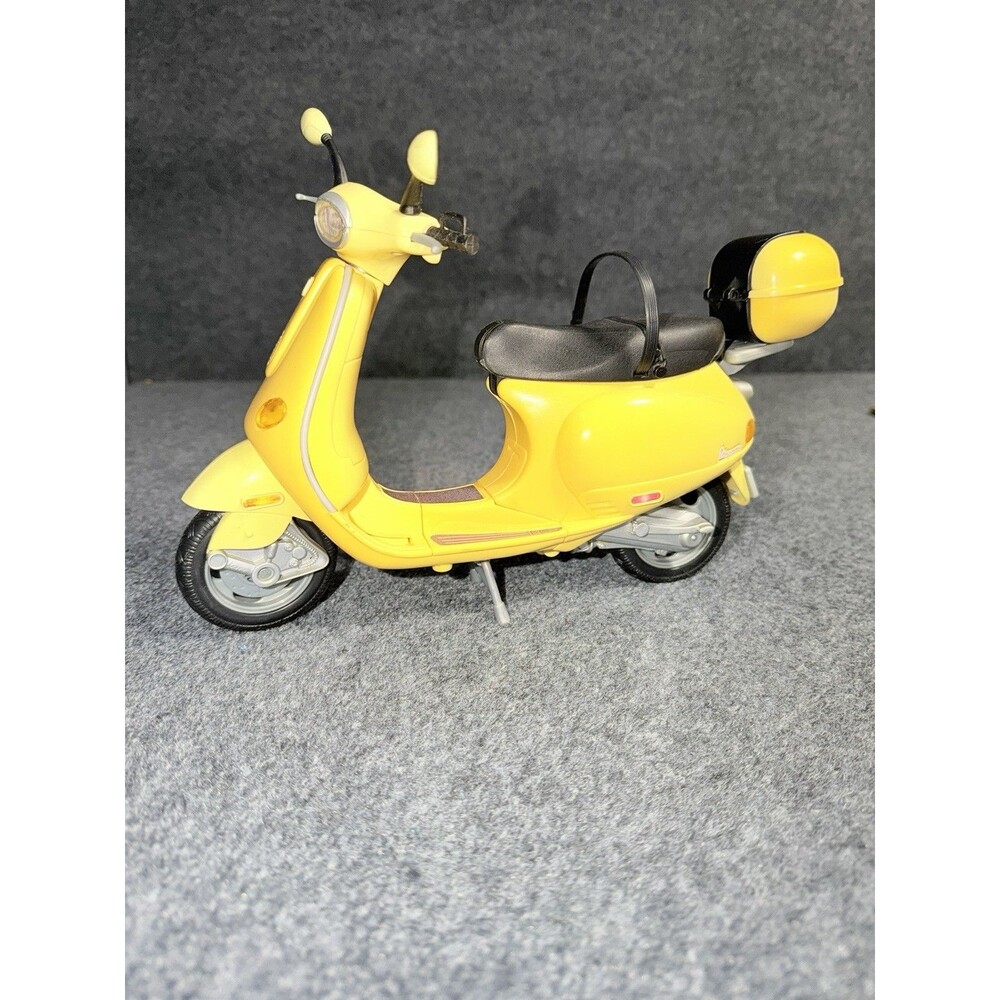 Barbie Vintage Vespa Scooter Yellow/ Black No Accessories 2002